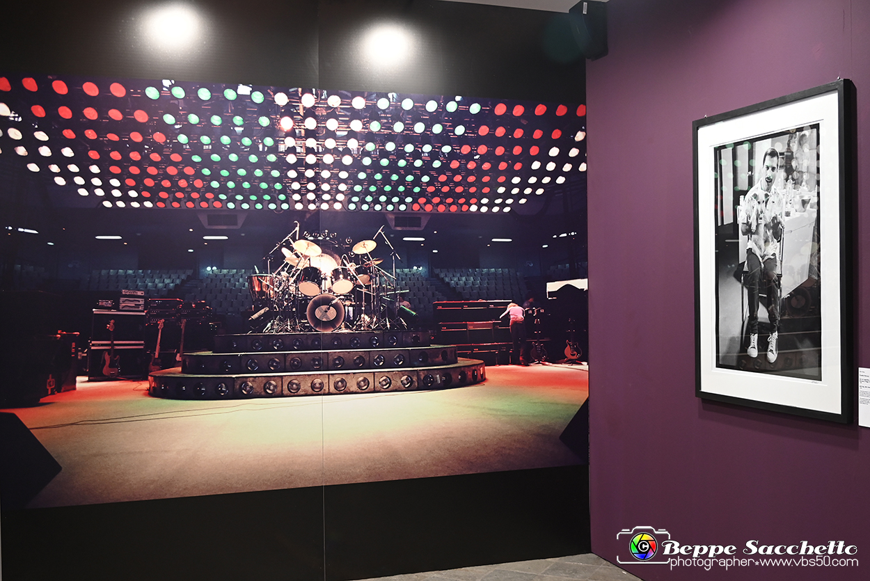 VBS_1706 - Mostra Peter Hince - Queen Experience.jpg